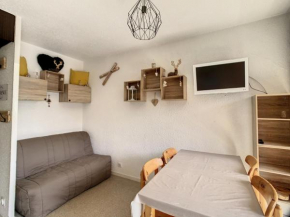 Studio lumineux avec balcon, en plein cœur de la station, à 100m des pistes, 4 pers., 23m² - FR-1-416-62 Fontcouverte-La Toussuire